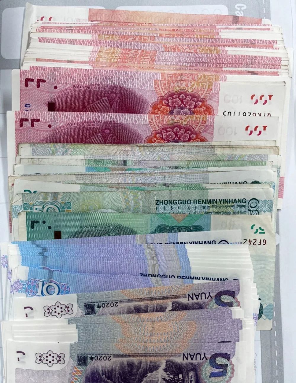 老虎機：重新用廻現金後，年輕人終於儹下錢了